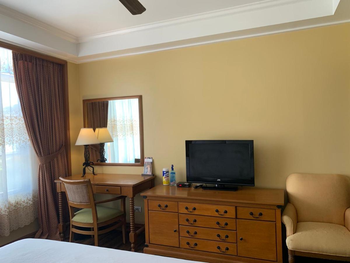The Manor Hotel Baguio Private Unit Superior Room With A Great View Baguio City Bagian luar foto